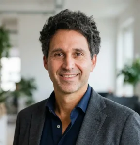 Picture of Mark Lazarus